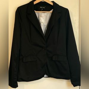 Women's Button Up Blazer